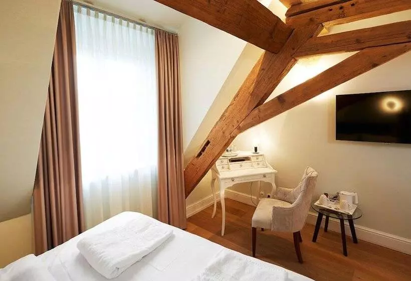 Hotelli Gut Leben Am Morstein