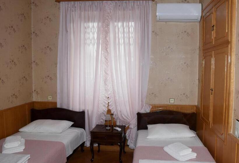 پانسیون Guest House Kartuli Suli
