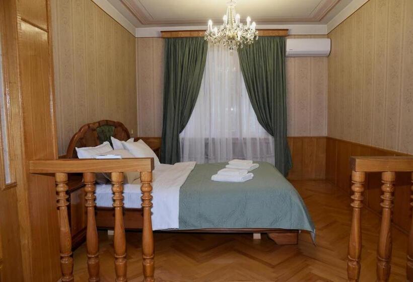 پانسیون Guest House Kartuli Suli