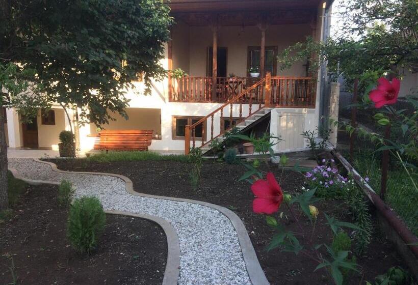 پانسیون Guest House Kartuli Suli