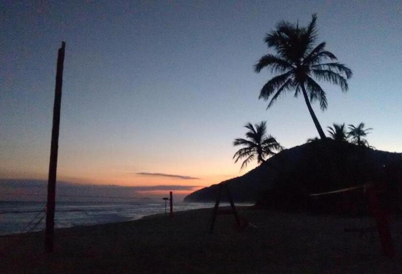 Общежитие Trip Maresias Suítes