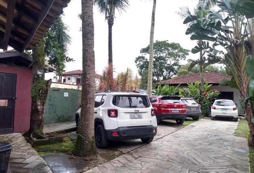 Общежитие Trip Maresias Suítes