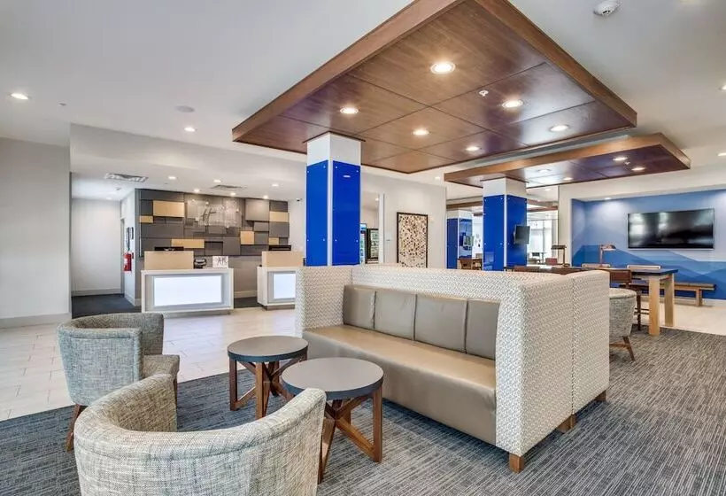 Hotelli Holiday Inn Express & Suites   Denton South, An Ihg
