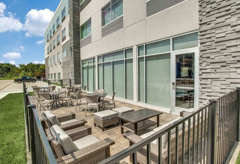 Hotel Holiday Inn Express & Suites Denton South, An Ihg
