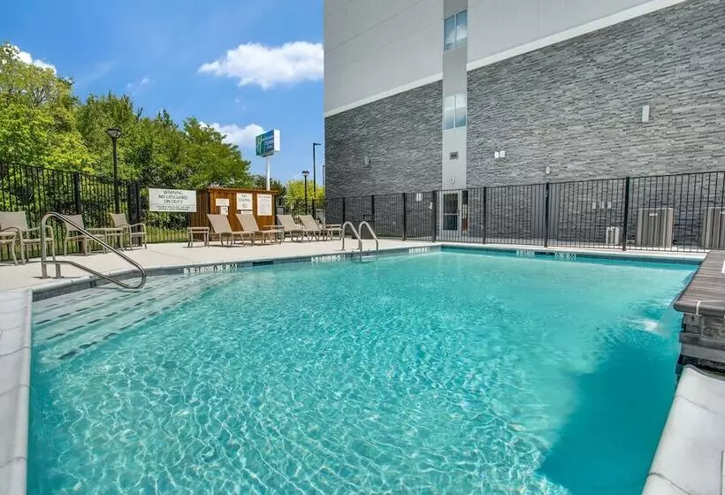 Hotelli Holiday Inn Express & Suites   Denton South, An Ihg