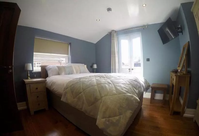 ホテル The Courtyard