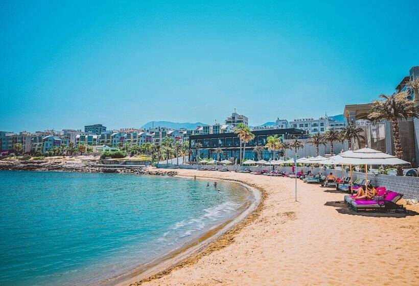 Les Ambassadeurs Hotel Casino&marina