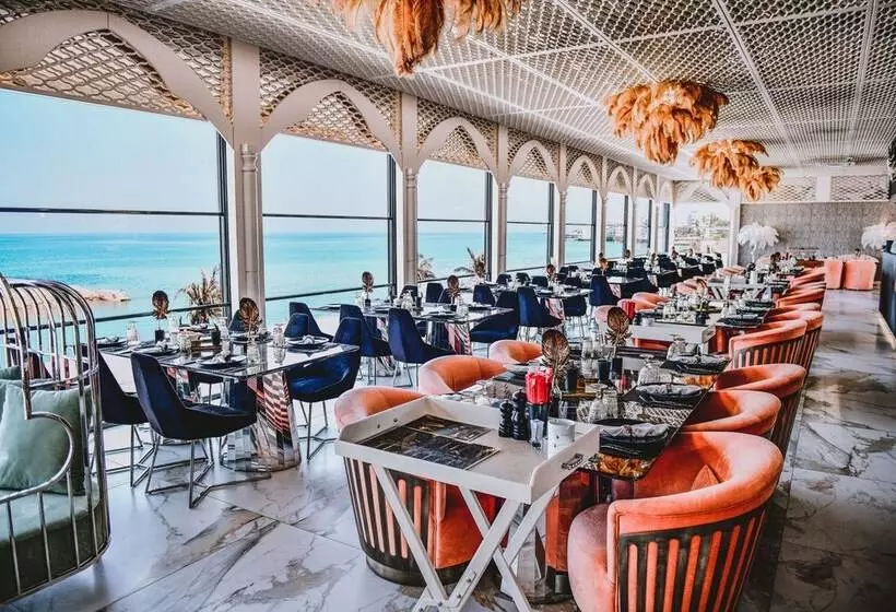 Les Ambassadeurs Hotel & Casino