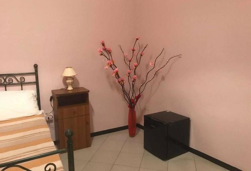 پانسیون Cataniaroyal