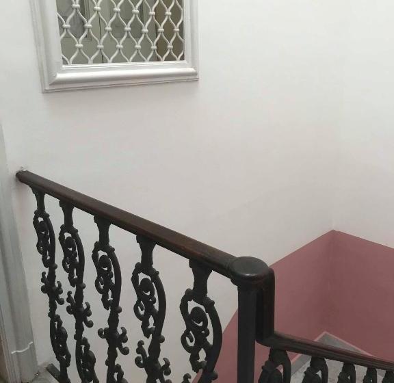 پانسیون Cataniaroyal