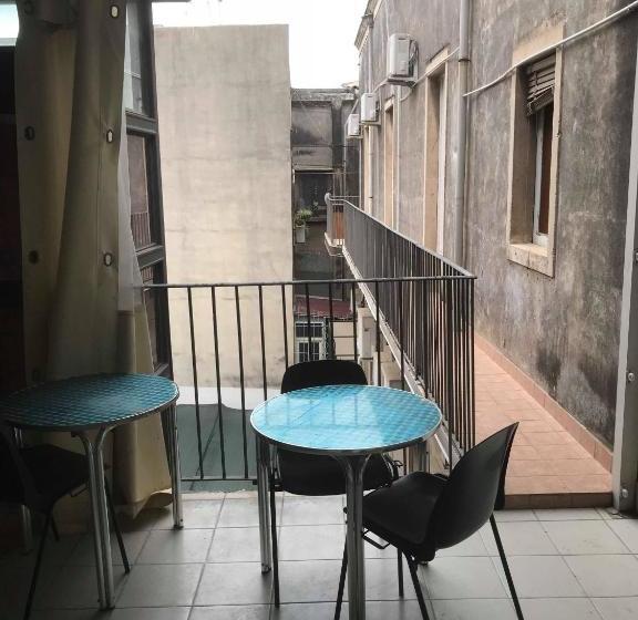 پانسیون Cataniaroyal