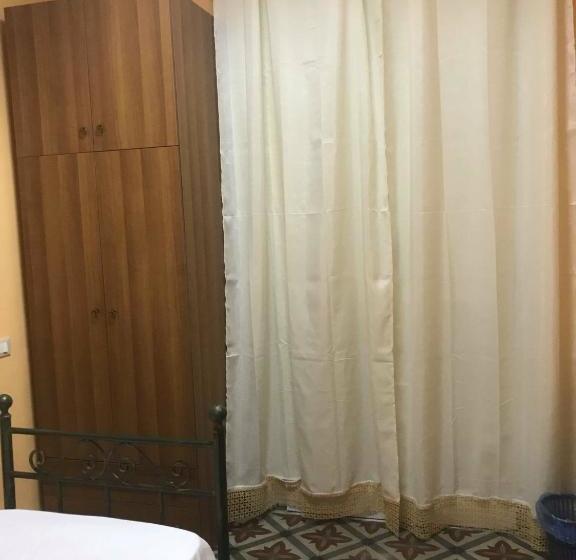 پانسیون Cataniaroyal