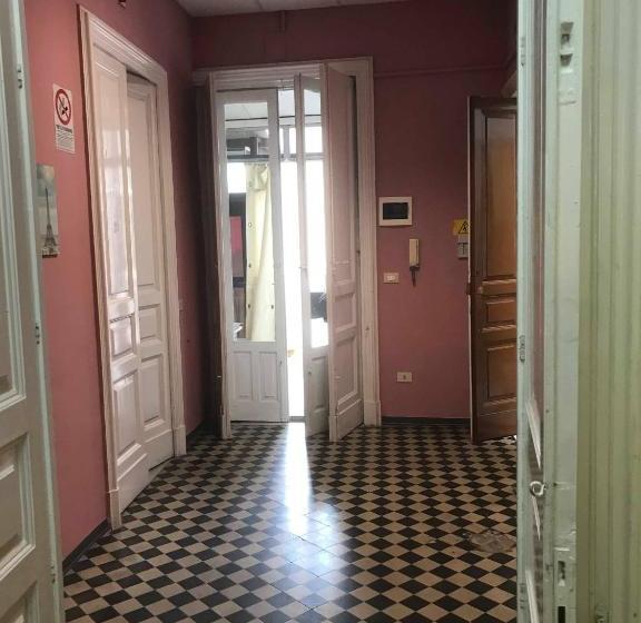 پانسیون Cataniaroyal