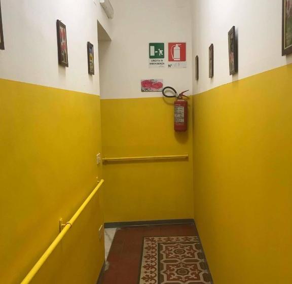 پانسیون Cataniaroyal