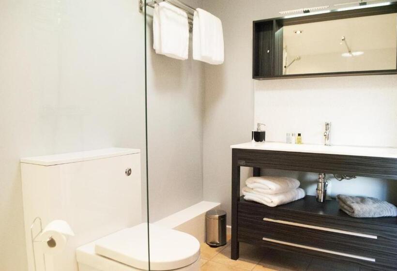 Bed and Breakfast Stone Lodge