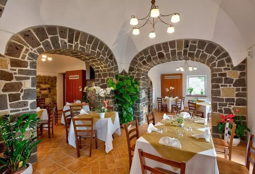 هتل Agriturismo La Peppina