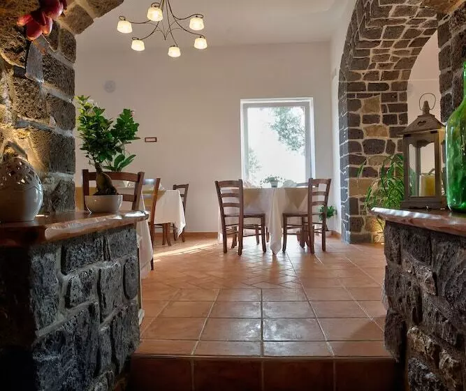 هتل Agriturismo La Peppina