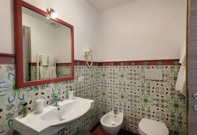 هتل Agriturismo La Peppina
