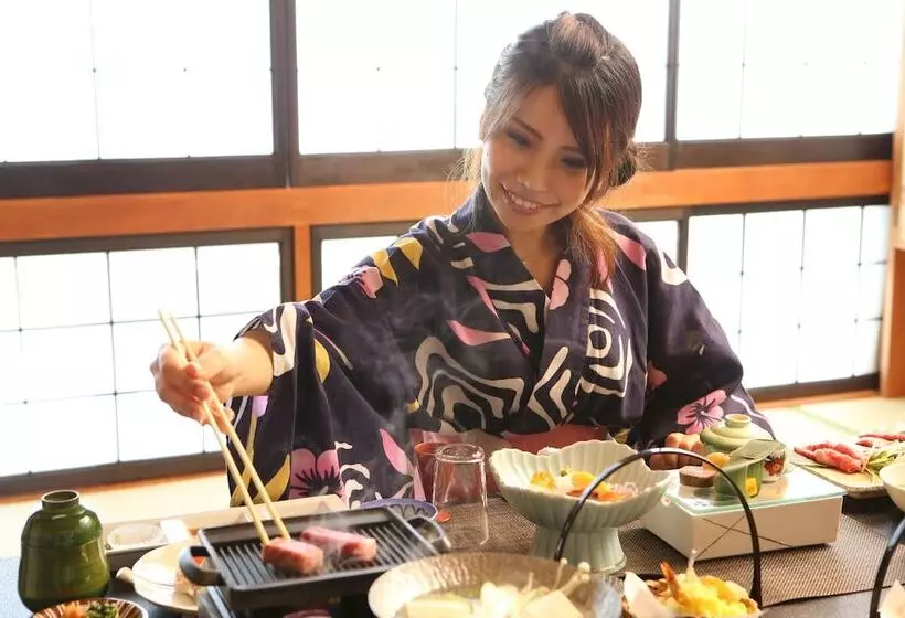 ホテル Okutsuhotspa Ikedayakajikaen