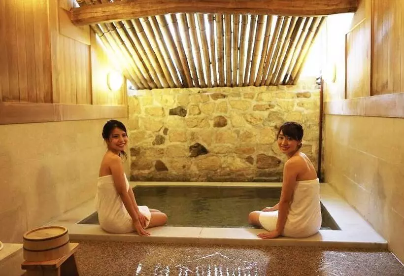 ホテル Okutsuhotspa Ikedayakajikaen