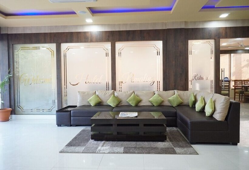 בית מלון כפרי Pemaling Lords Eco Inn Guwahati