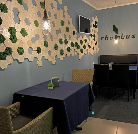 ホテル Rhombus