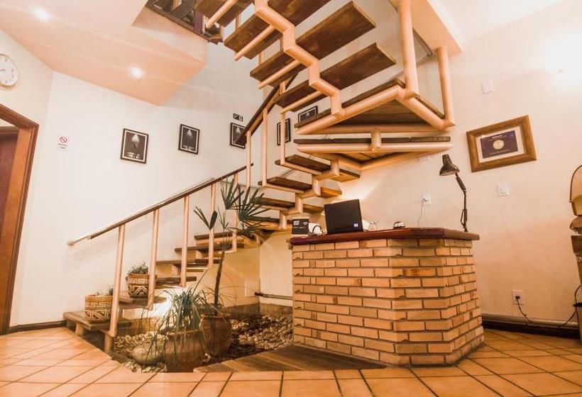 Общежитие Rogai Hotel Pousada