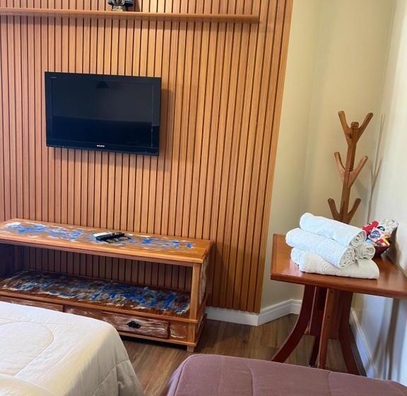 Общежитие Rogai Hotel Pousada