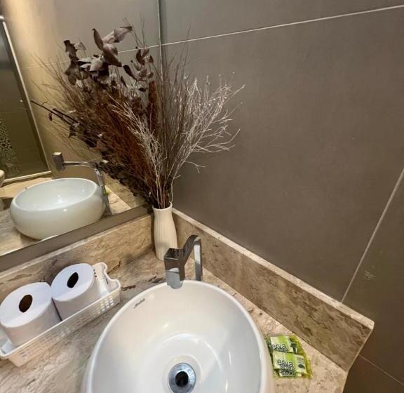 Общежитие Rogai Hotel Pousada