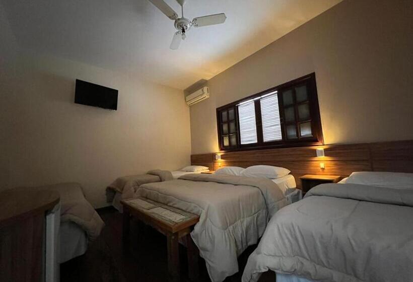 Общежитие Rogai Hotel Pousada