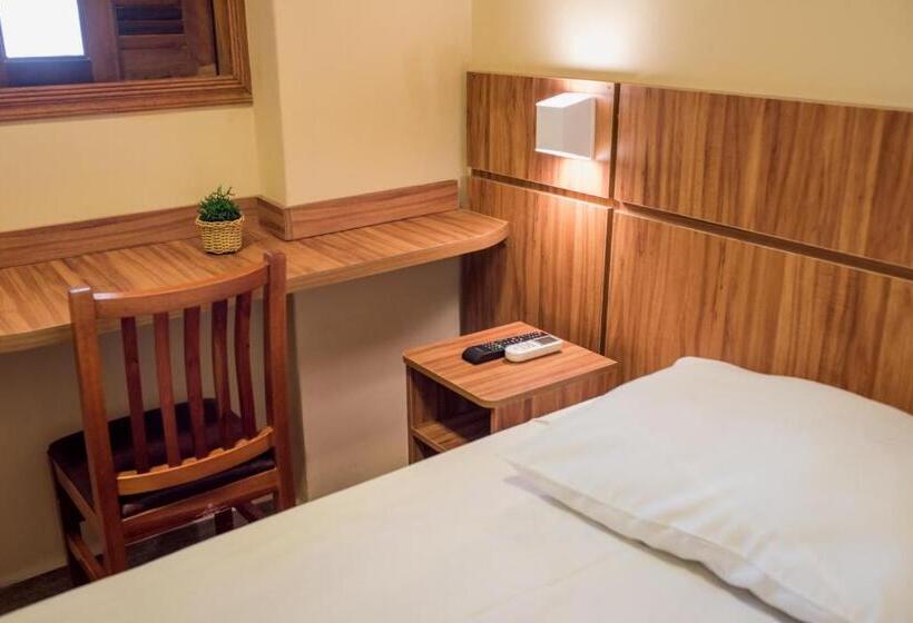 Общежитие Rogai Hotel Pousada