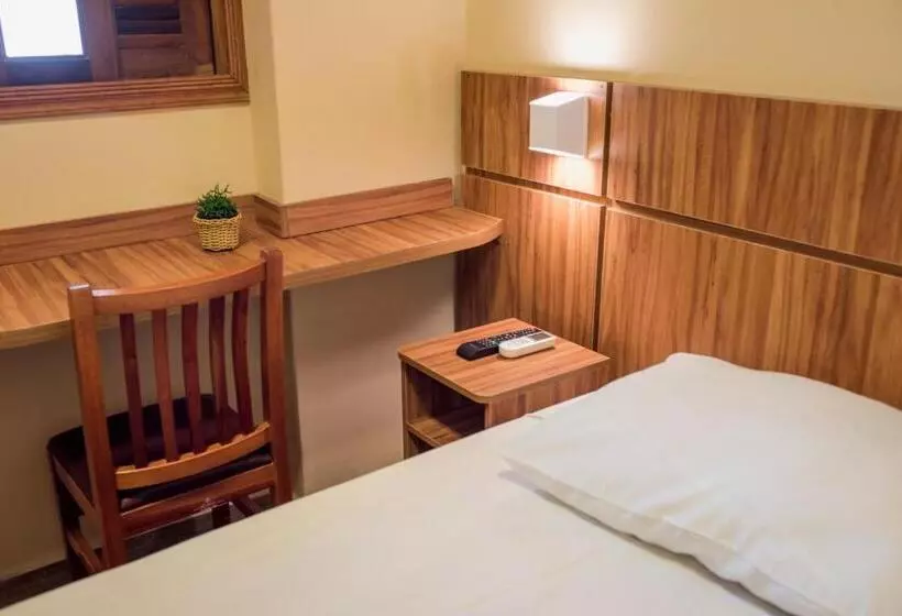 ユースホステル Rogai Hotel Pousada