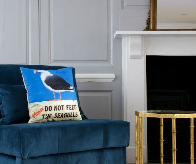 בית מלון כפרי Eight