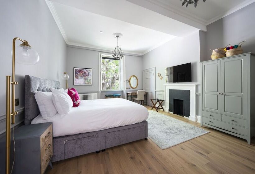 בית מלון כפרי Eight