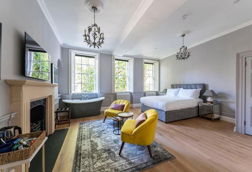 בית מלון כפרי Eight