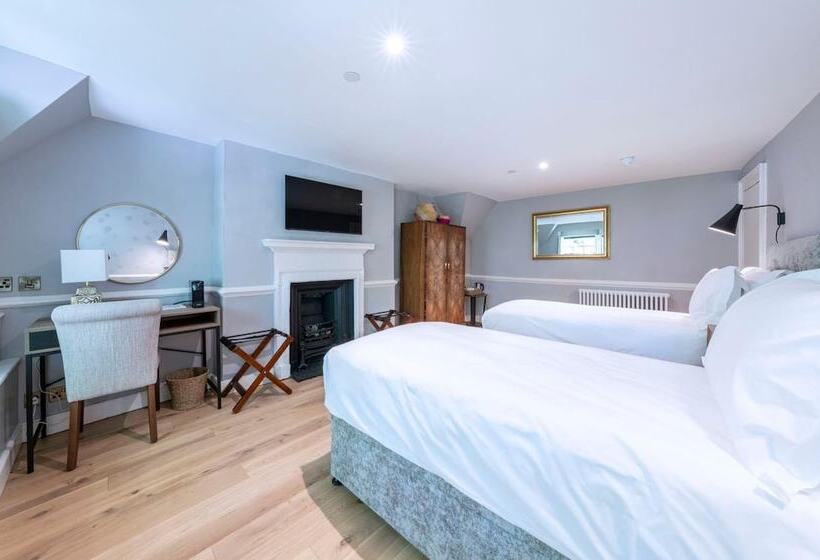 בית מלון כפרי Eight