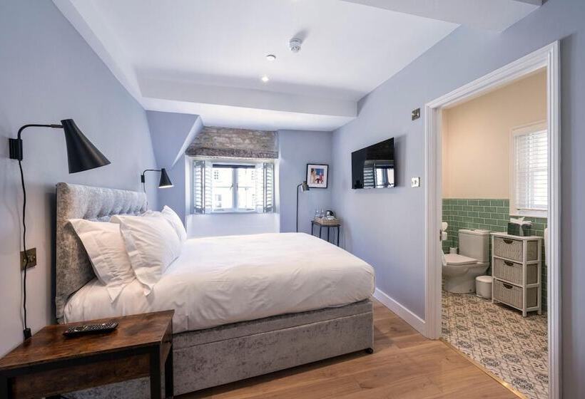 בית מלון כפרי Eight