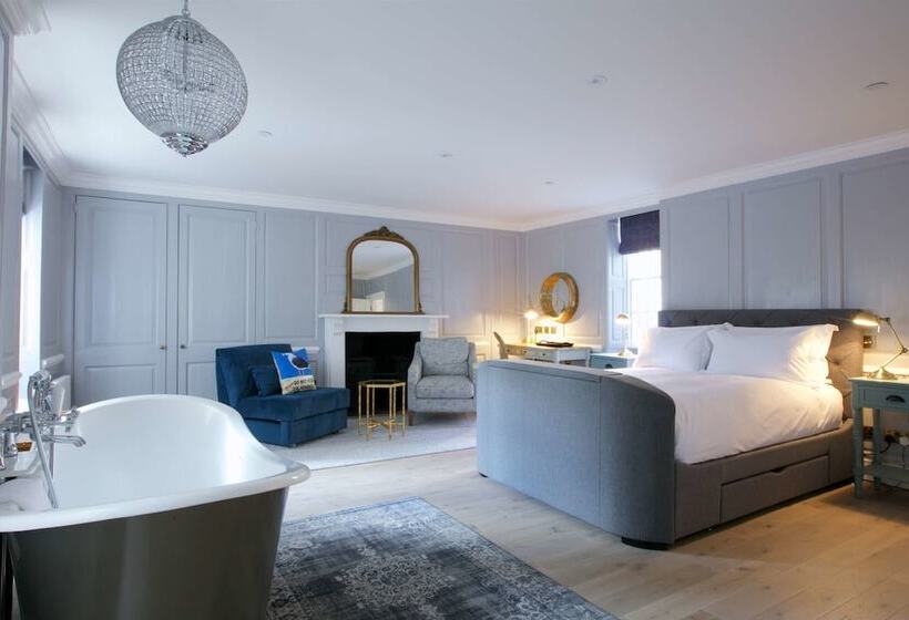 בית מלון כפרי Eight