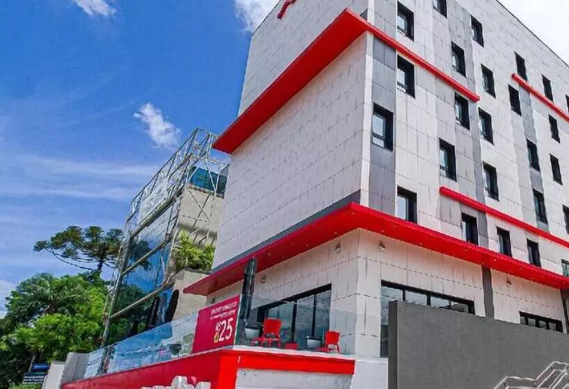 ホテル Moov Curitiba