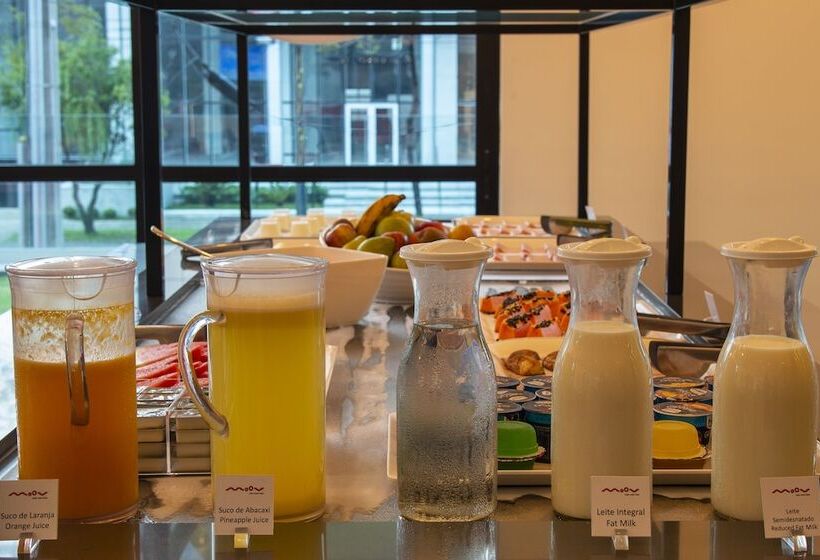 فندق Moov Curitiba