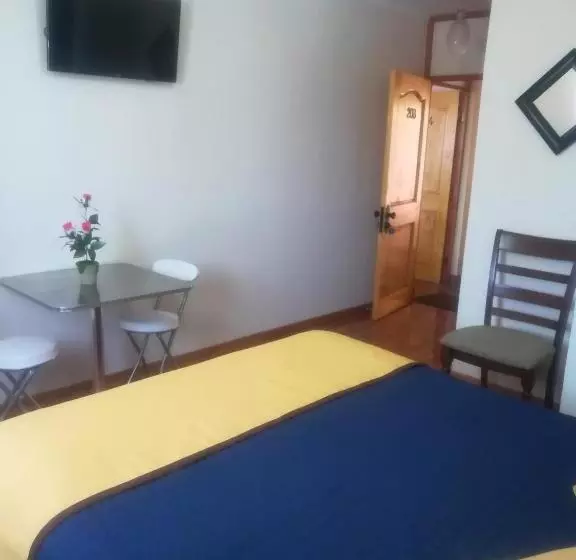 پانسیون Casa Huespedes Angoba