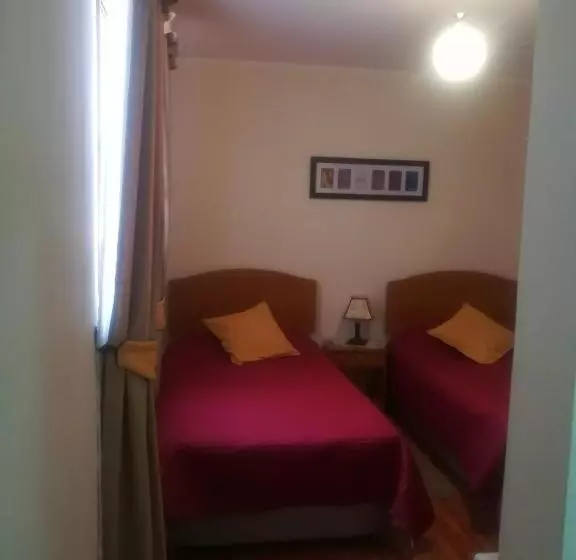 پانسیون Casa Huespedes Angoba