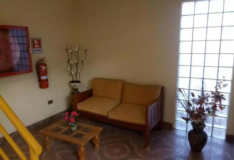 پانسیون Casa Huespedes Angoba
