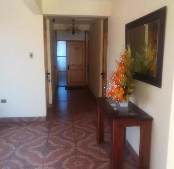 پانسیون Casa Huespedes Angoba
