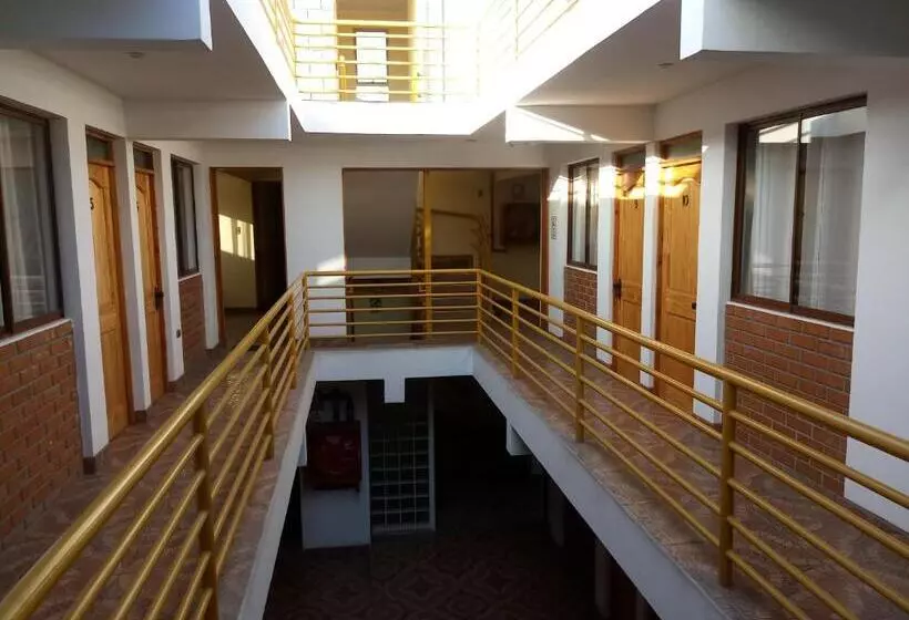 پانسیون Casa Huespedes Angoba