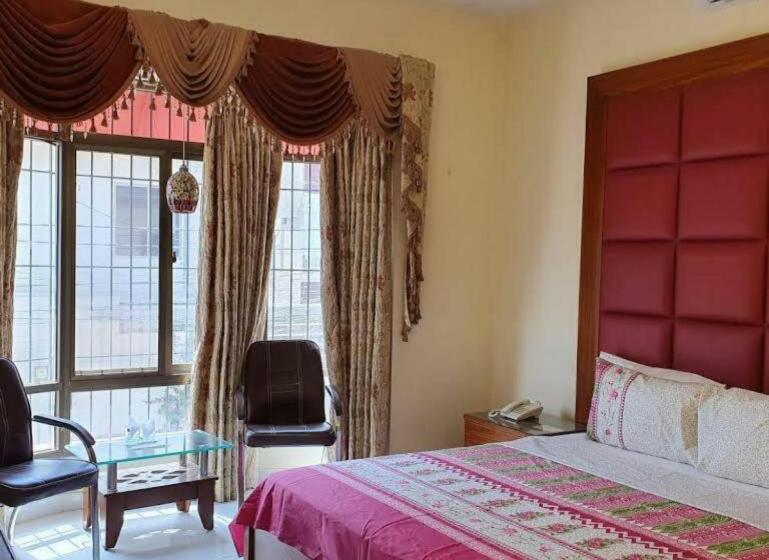 پانسیون Imperial Inn Karachi