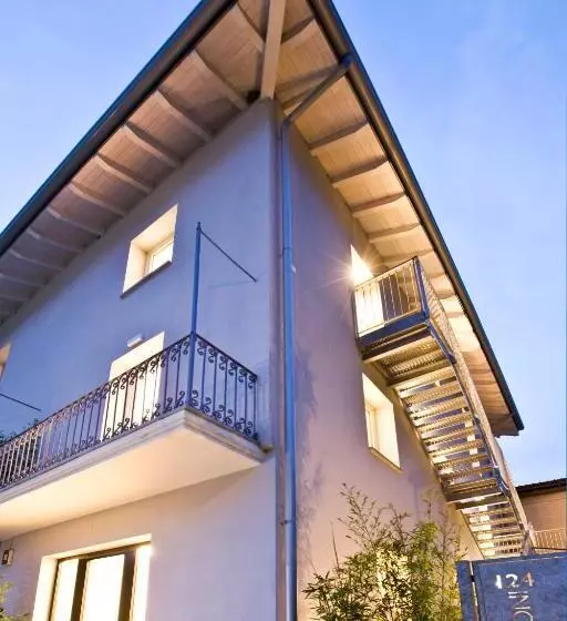 Aamiaismajoitus (B&B) Manzoni 124 Bed&relax