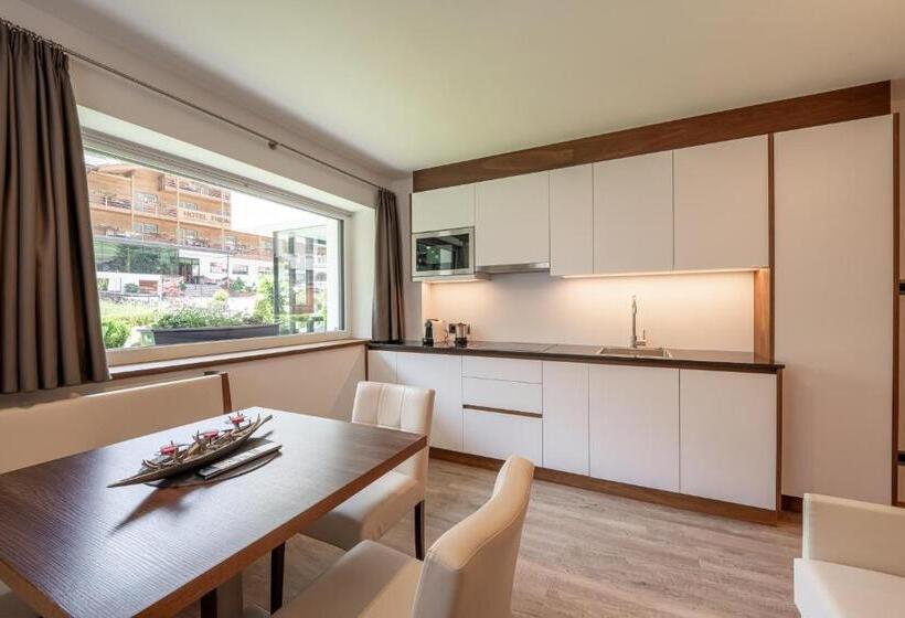 בית מלון כפרי Arya Alpine Lodge