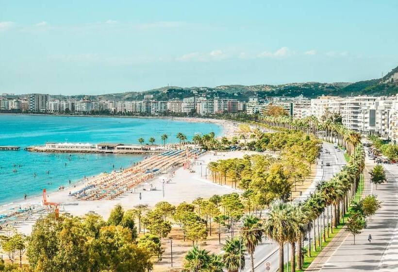 בית מלון כפרי Yacht