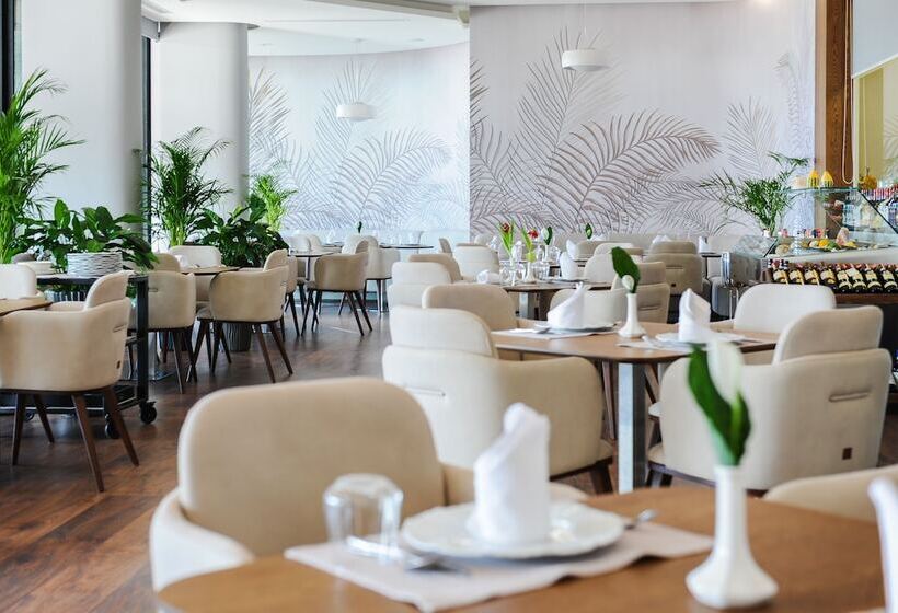 בית מלון כפרי Yacht